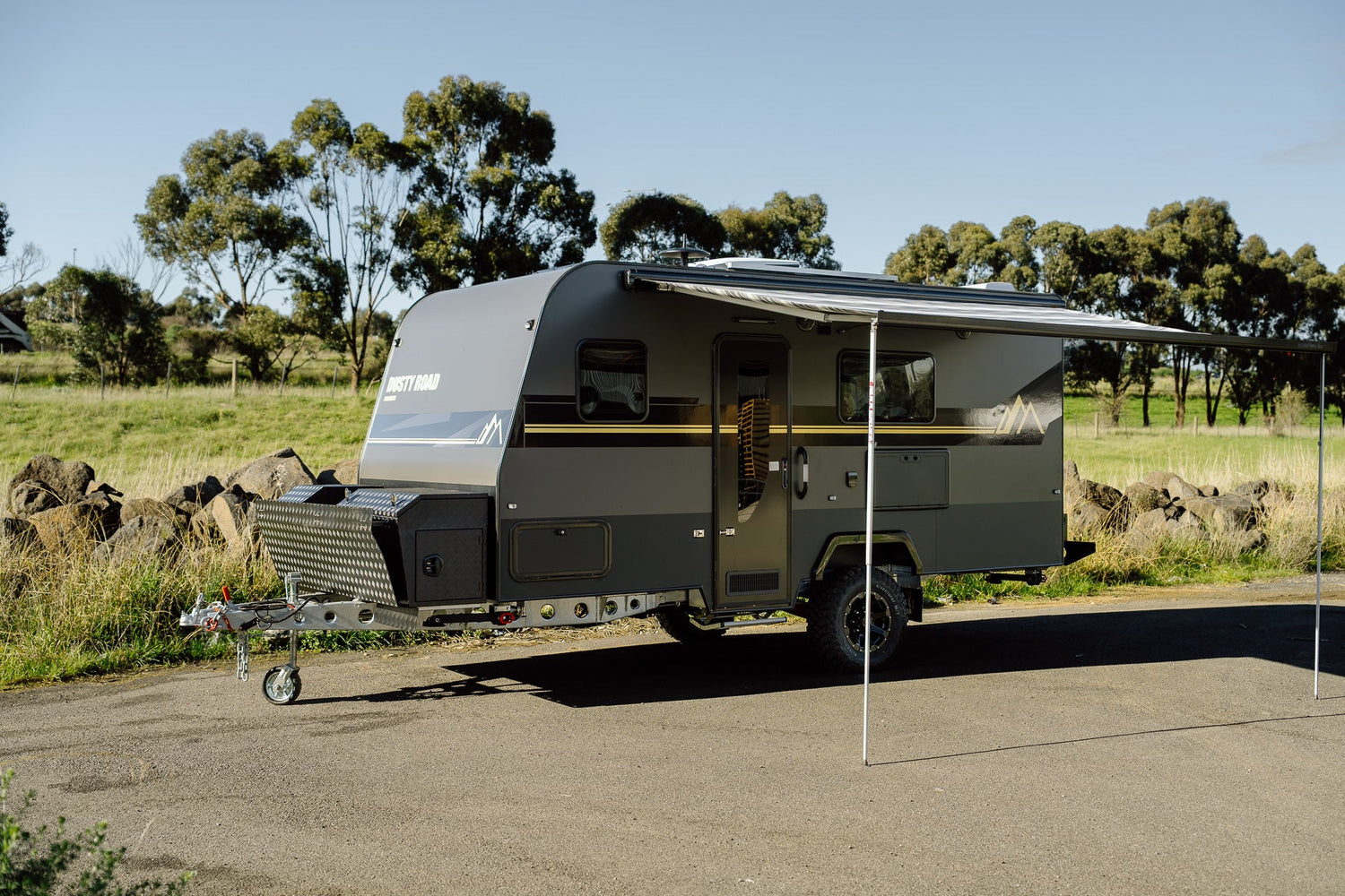 Dusty Road Caravan - 16 Foot