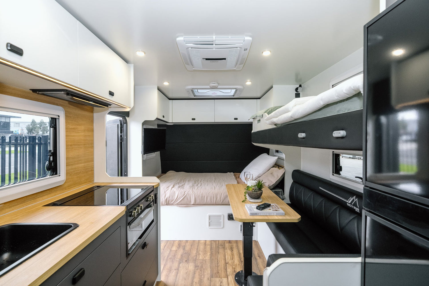 Dusty Road Caravan - 16 Foot
