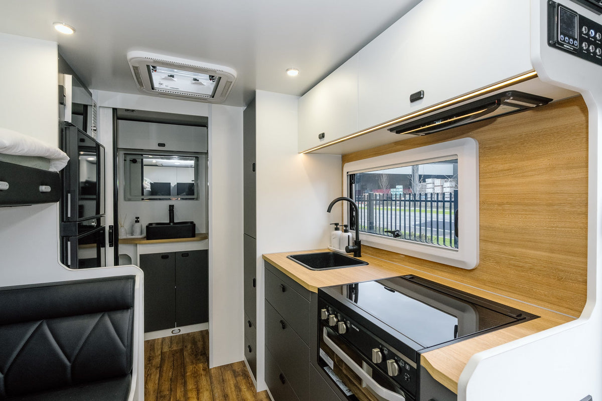 Dusty Road Caravan - 16 Foot