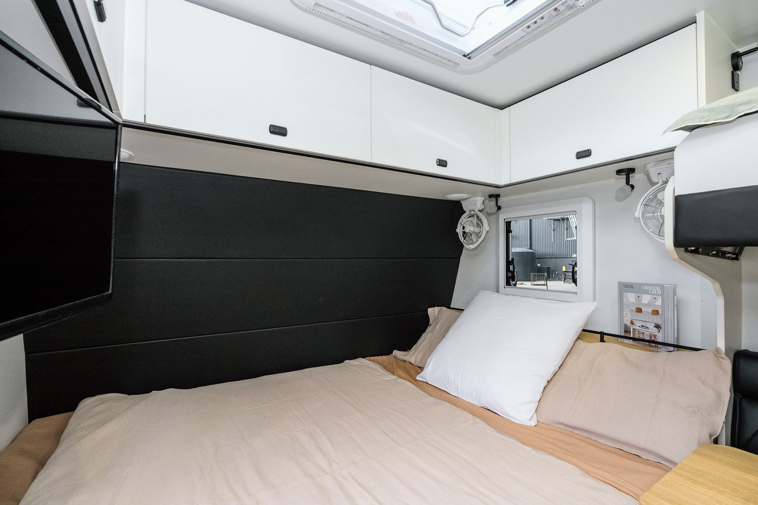 Dusty Road Caravan - 16 Foot