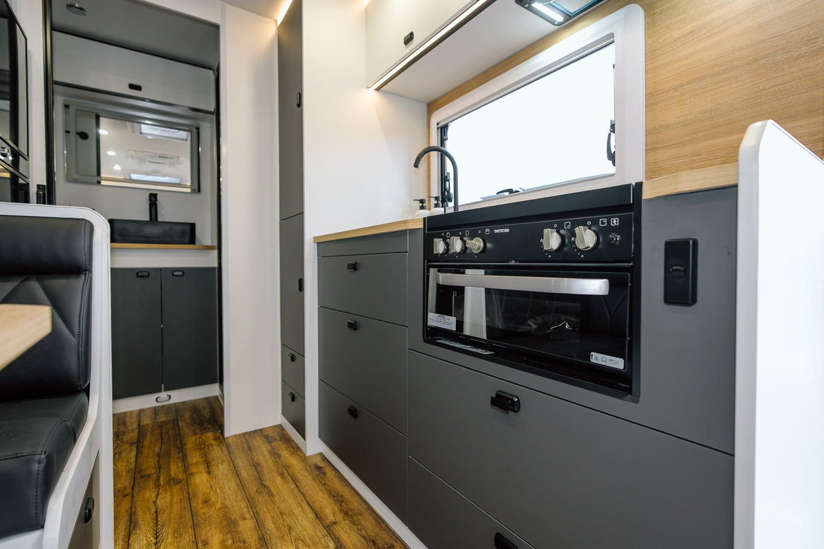Dusty Road Caravan - 16 Foot