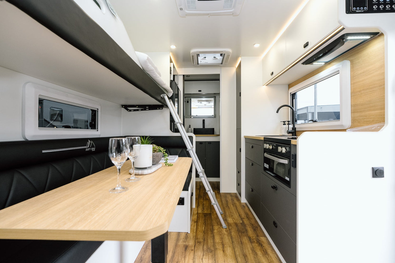 Dusty Road Caravan - 16 Foot